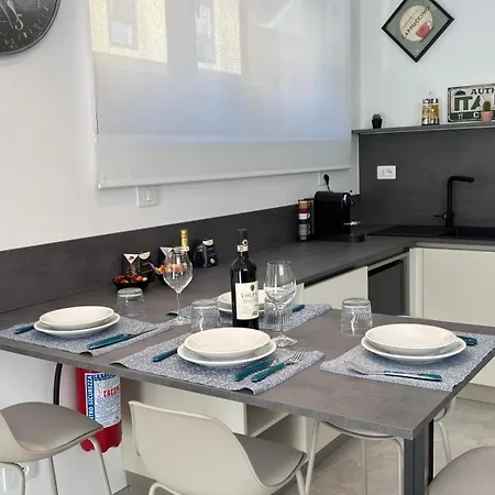 Perlage House -appartamento In Centro A 200 Mt Da Porta Camollia A Piano Terra Con Entrata Indipendente - Parcheggi Disponibili - 아파트 시에나