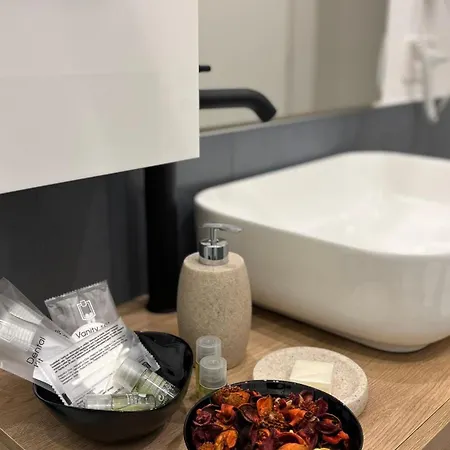 Perlage House -appartamento In Centro A 200 Mt Da Porta Camollia A Piano Terra Con Entrata Indipendente - Parcheggi Disponibili - * 시에나