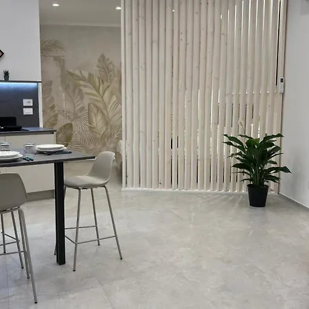 아파트 Perlage House -appartamento In Centro A 200 Mt Da Porta Camollia A Piano Terra Con Entrata Indipendente - Parcheggi Disponibili - *