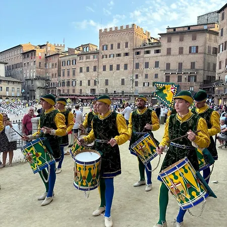 Perlage House -appartamento In Centro A 200 Mt Da Porta Camollia A Piano Terra Con Entrata Indipendente - Parcheggi Disponibili - 아파트